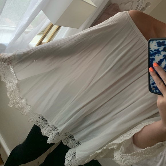 White off the shoulder top - Picture 1 of 3